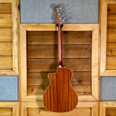 Fender Kingman Bass With Gigbag - Shaded Edge Burst image 7