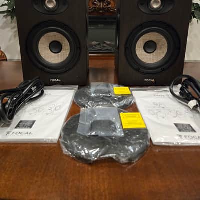 Focal Shape 50 5" Powered Studio Monitors (Pair) image 1