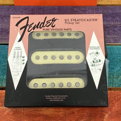 Real Life Relics Fender® Pure Vintage PV65 strat® Pickup Set Aged 0992237000