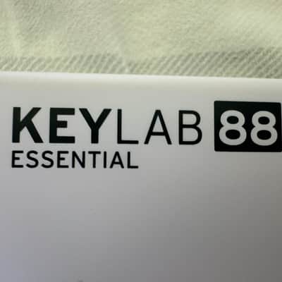Arturia KeyLab Essential 88 MkIII MIDI Controller 2024 White STAND AND SEAT INCLUDED image 8