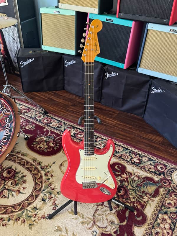 Fender American Vintage II '61 Stratocaster 2022 - Present - Fiesta Red