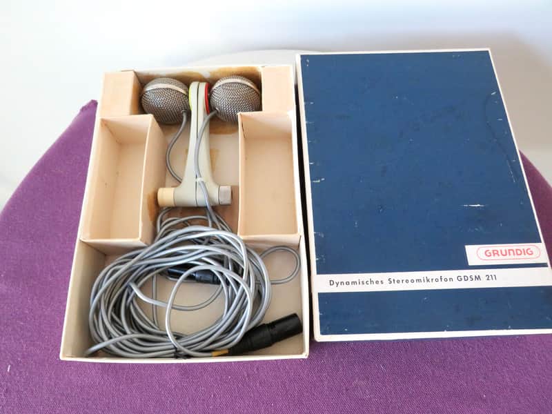 Grundig GDSM 211 Stereo Dynamic Microphone image 1