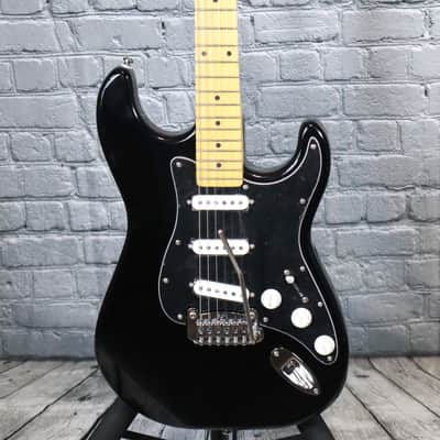 G&L Tribute Series Legacy with Maple Fretboard 2010 - Present - Gloss Black image 2