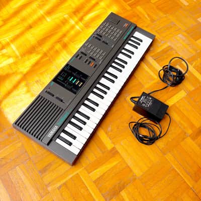 Buy used Yamaha VSS-100 (Japan, 1987) - Voice Sampling Sampler Keyboard with original power supply! Big brother to the VSS-30!