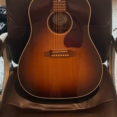 Gibson J-45 Studio Walnut 2025 - Present - Gloss Walnut Burst image 1