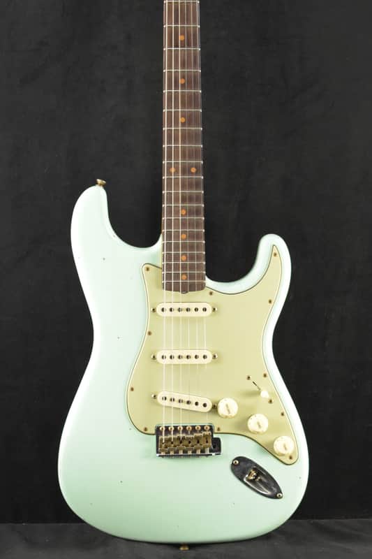 Mint Fender Limited Edition '60 Stratocaster Journeyman Relic Faded Aged Surf Green