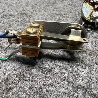 1983 - 3 CTS & Switchcraft toggle image 4