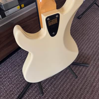 G&L SB-1 - Vintage White image 4