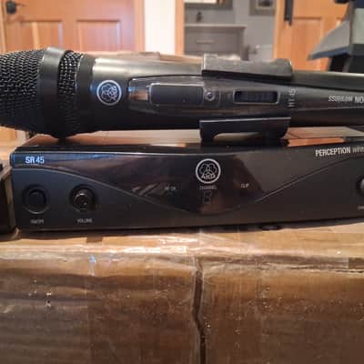 AKG SR45 High Performance Wireless Stationary Receiver with microphone 2010s - Black image 1
