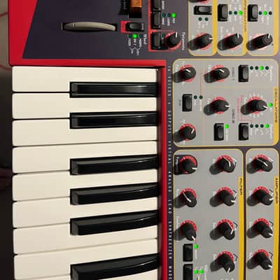 Nord Lead 2 49-Key 12-Voice Polyphonic Synthesizer 1997 - 2003 - Red image 7