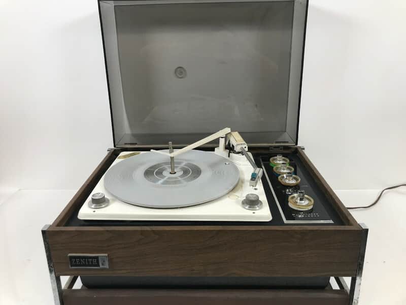 VINTAGE Zenith Solid State Turntable Record Player Circle Of Sound image 1