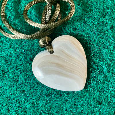 Seashell pendant- heart profile… by BeachSidePicks image 5