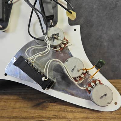 Peavey Raptor Stratocaster style pickguard Loaded 1990's - White image 3