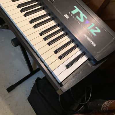Ensoniq TS-12 Performance / Composition Synthesizer 1993 - 1996 - Black