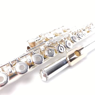 Refurbished Pearl 665 Vigore Gold Lip C# Trill Open Hole Intermediate Flute image 7