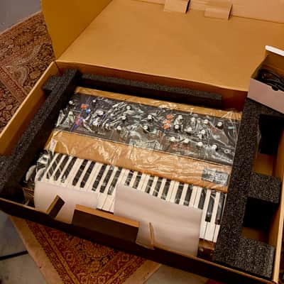 Moog Minimoog Model D Reissue 44-Key Monophonic Synthesizer (2016) 2016 - 2017 - Black / Wood image 5