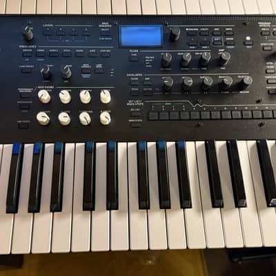 Korg Wavestate 37-Key Wave Sequencing Synthesizer 2020 - 2023 Black