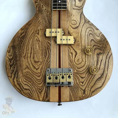 1980 Washburn Vulture I SB-40-1 Bass image 2