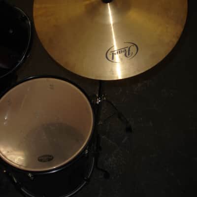 Pearl Forum Series 5-Piece Drum Set w/ Hardware & Cymbals, Dark Wine Red image 10