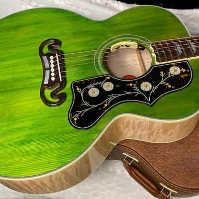 NEW ! Gibson SJ-200 Standard - Custom Shop - Dealer Select - Super RARE - Green Top - Authorized Dealer - AAAAA Flamed Natural Maple Back & Sides - G07203 image 4