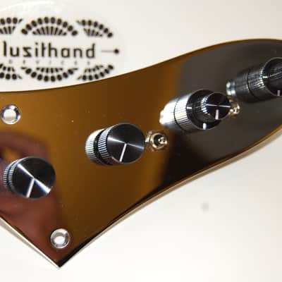 Lusithand Devices 800 JP on board bass preamp Jazz plate mounted  - Chrome image 2