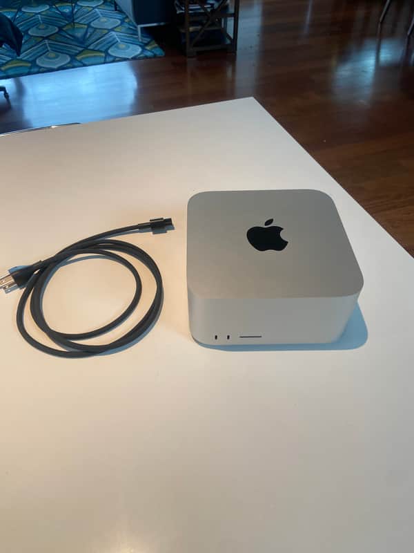 Apple Mac M2 Ultra Studio 64GB 1TB 10GbE | AppleCare+ image 1