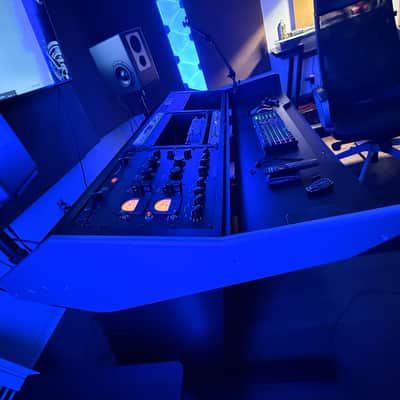 Sterling Modular Sterling Modular Multi-Station Composer Controller | 3 Bay Studio Desk | Sapele Hardwood | Reddish-Brown (Mahogany) Stain - Black,Metal image 5