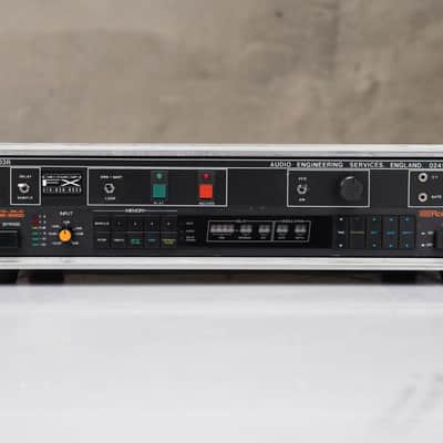 Roland SDE-3000 Digital Delay & AES SX303R Sample Trigger w/ Case #59086 image 3