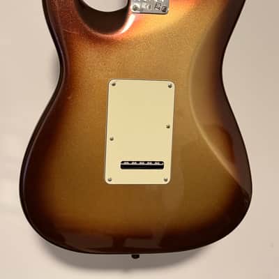 Fender Fender American Ultra Stratocaster – Mocha Burst (Maple Fingerboard) 2020’s - Mocha image 3
