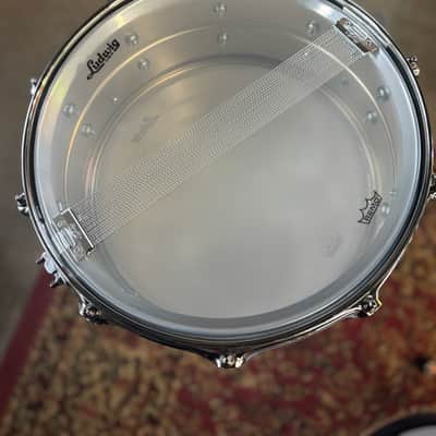 Ludwig LM402 Supraphonic 6.5x14" 10-Lug Aluminum Snare Drum 1985 - Present - Chrome-Plated image 5