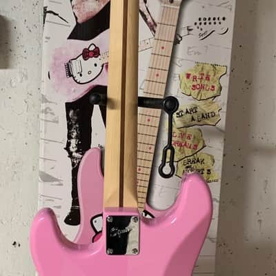Fender Squier Hello Kitty Stratocaster w/matching gig bag, strap, original box Pink 2005 Rare Like image 15