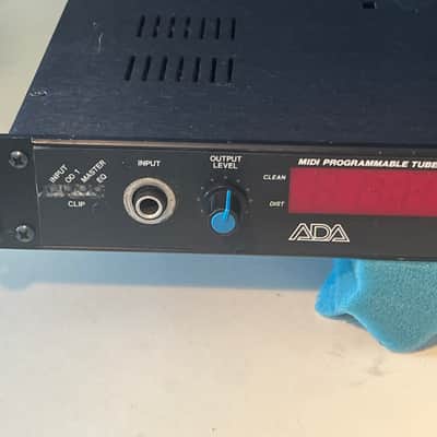 A/DA MP-1 TUBE Guitar Preamp with 2.01 firmware and battery mod. Works great! image 3