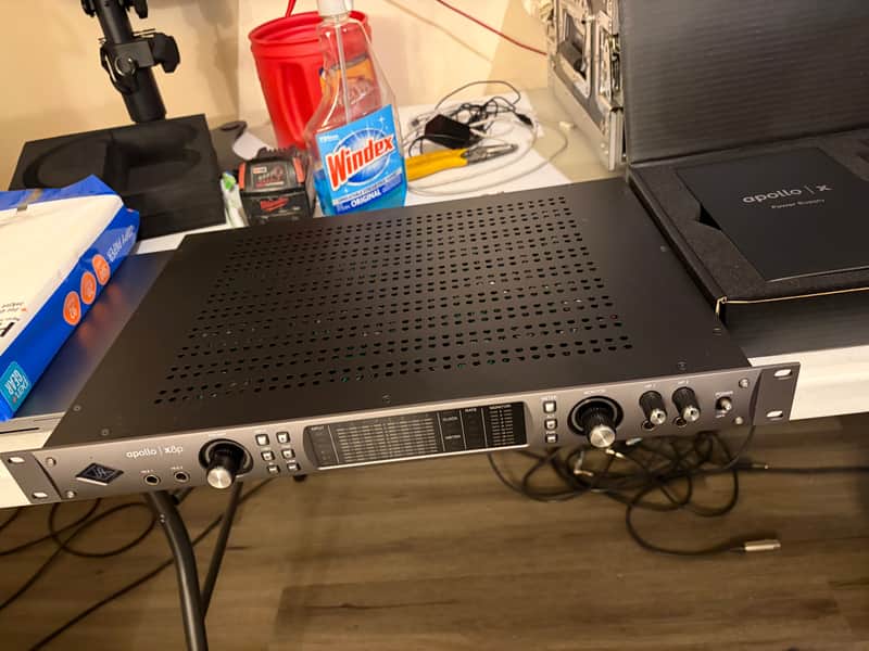 Universal Audio Apollo x8p 16x22 Thunderbolt 3 Audio Interface with UAD DSP 2023 - Black image 1