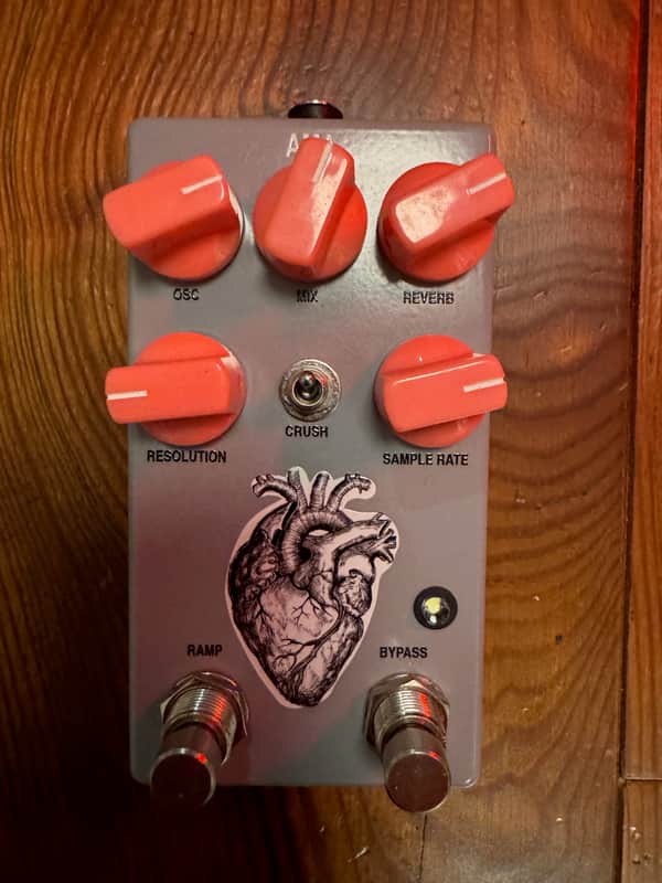 AC Noises AMA v.2 Reverb w/ Oscillator + Bit Crusher image 1