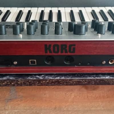 Korg Minilogue 4-Voice Polyphonic Analog Synthesizer 2016 - Present - Silver image 3