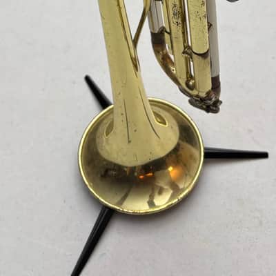 Yamaha YTR-2320 Bb Trumpet – Japan – Smooth Valves – Case & Accessories image 16