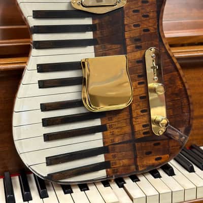 Gepettos Guild Piano Guitar image 4