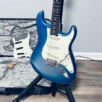Fender American elite Stratocaster 2017 - Metallic blue image 2