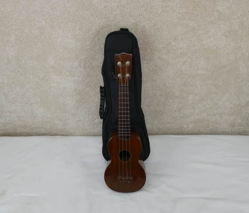 Martin Soprano Ukulele USED W/GB image 1