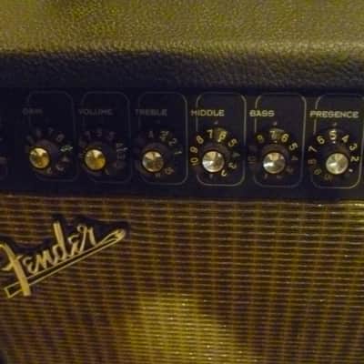 Fender Cyber-Twin 2 x 65-Watt 2x12" Modeling Guitar Combo 2001 - 2004 Black W/ Casters image 2