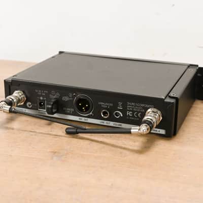 Shure SLX4 Wireless Receiver - L4 Band: 638-662 MHz (NO POWER SUPPLY) CG013EB image 5