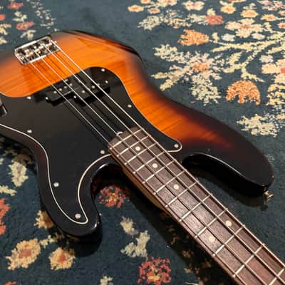 Fender Select Precision Bass 2012 - 2-Color Sunburst image 10
