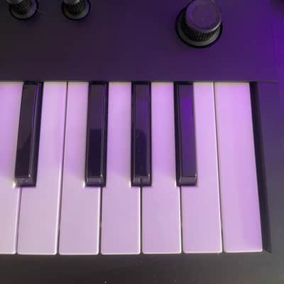 Native Instruments Komplete Kontrol M32 2019 - Black image 3