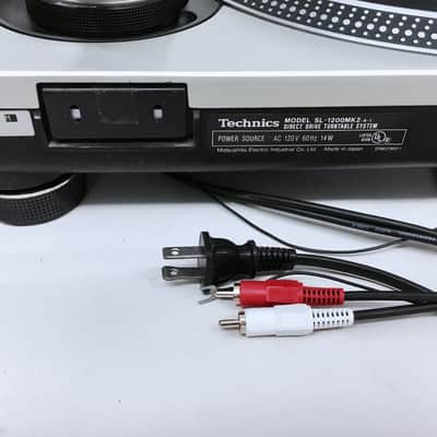 2 Technics SL-1200 MK2 (120V) image 8