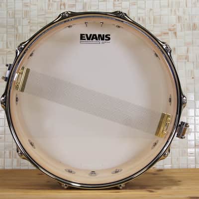 Click Icon 4x14 10ply Maple Snare Drum - Blue Satin Sparkle image 15