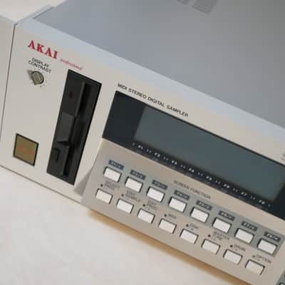 Akai • S1000 MIDI Stereo Digital Sampler (1988) /// SERVICED w/BOX, new PSU, backlight & floppies image 7