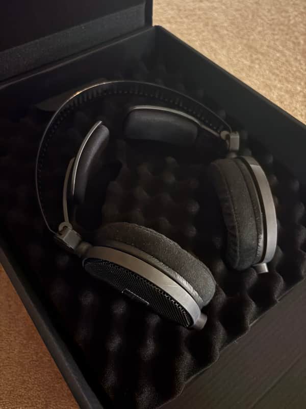 Audio-Technica ATH-R70X Open-Back On-Ear Reference Monitor Headphones 2010s - Black image 1