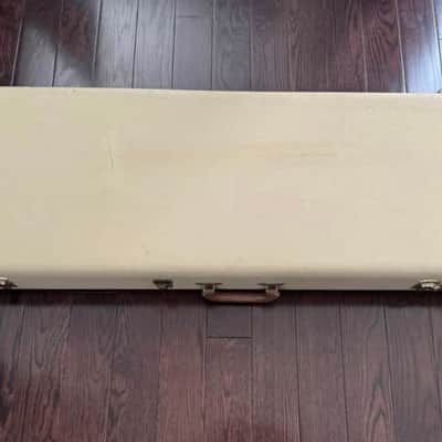 Ernie Ball Music Man 5981 Hardshell Guitar Case image 2