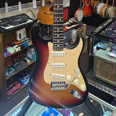 Fender 60th Anniversary Highway One Strat 2006 - Sunburst image 1