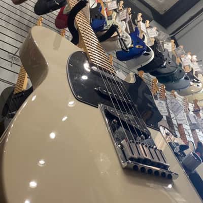 Fender Deluxe Nashville Telecaster with Maple Fretboard - White Blonde image 3
